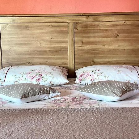 Szary Domek Apartamenty Устка Екстериор снимка