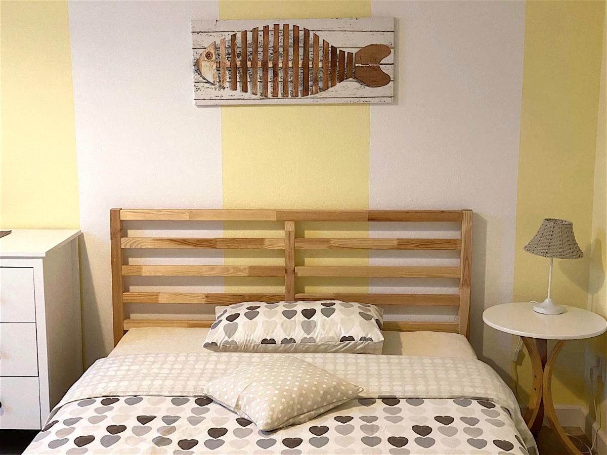 Szary Domek Apartamenty Устка Екстериор снимка