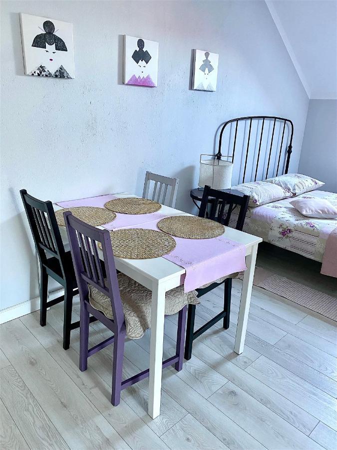 Szary Domek Apartamenty Устка Екстериор снимка