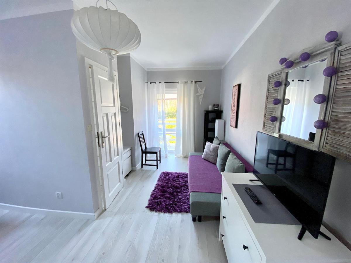 Szary Domek Apartamenty Устка Екстериор снимка