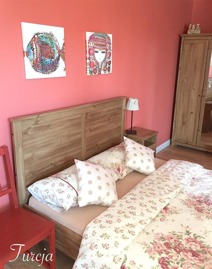 Szary Domek Apartamenty Устка Екстериор снимка
