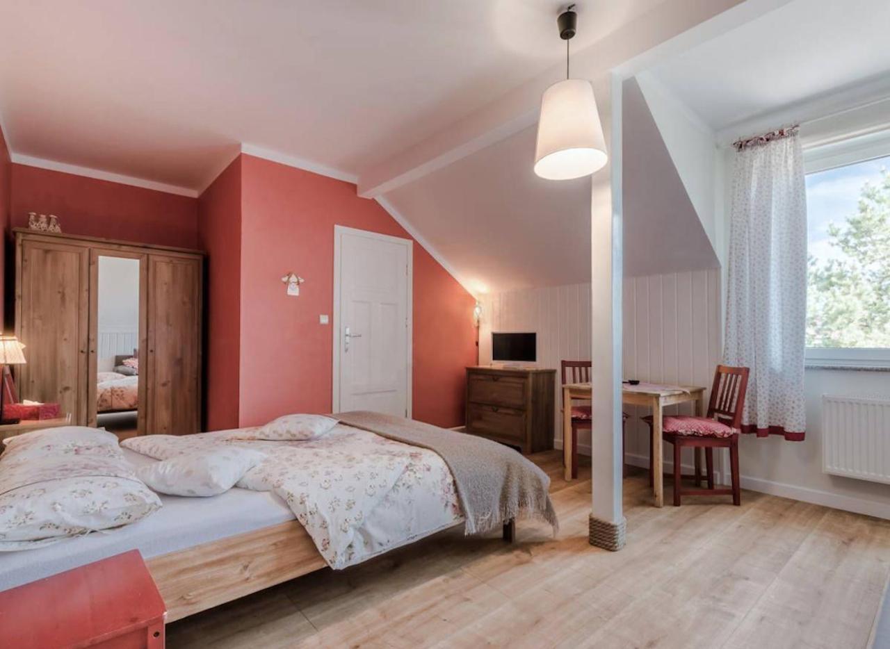 Szary Domek Apartamenty Устка Екстериор снимка