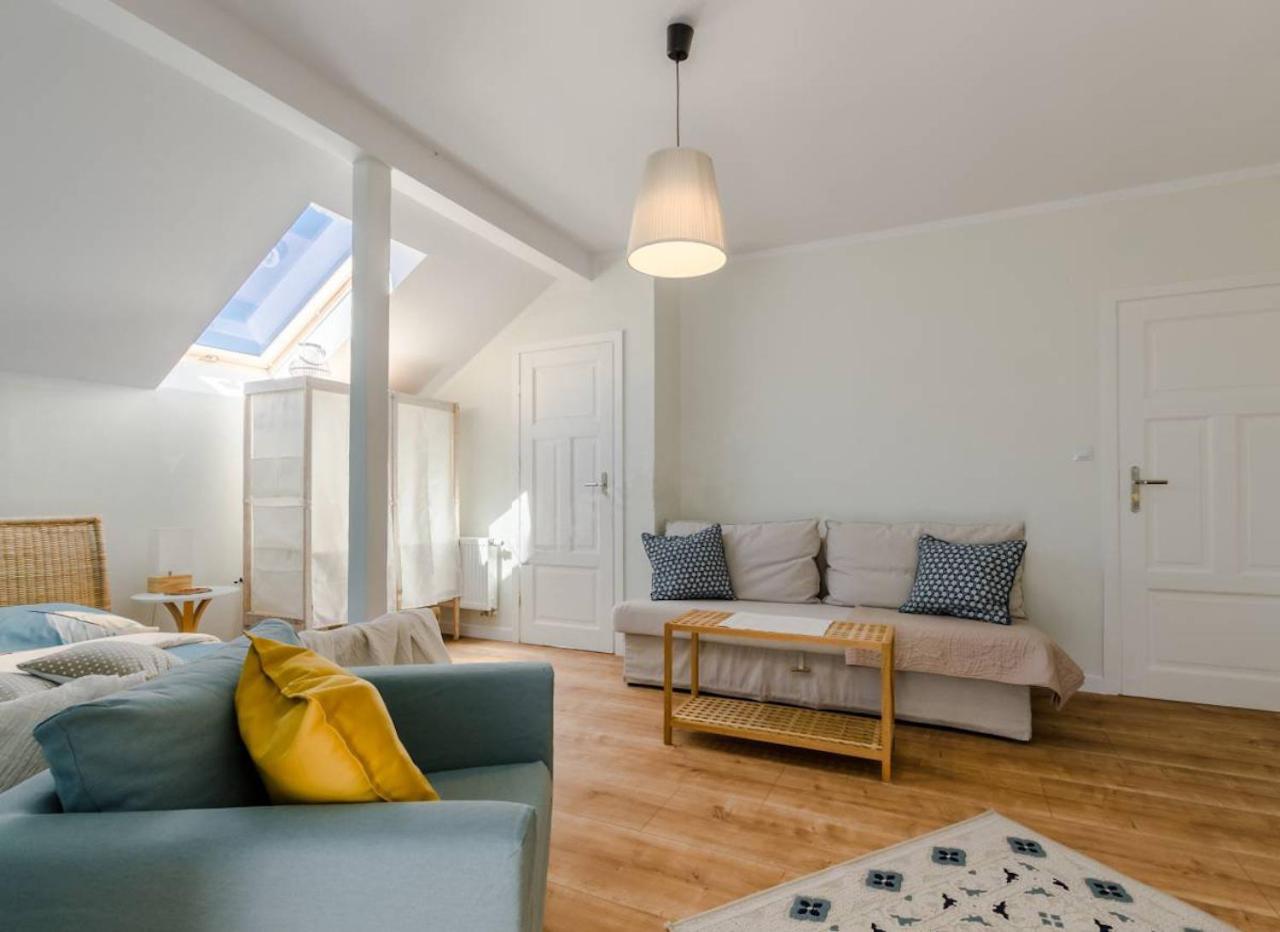 Szary Domek Apartamenty Устка Екстериор снимка